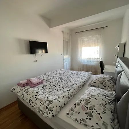 Masa Apartment *