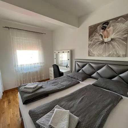 Masa Apartment *